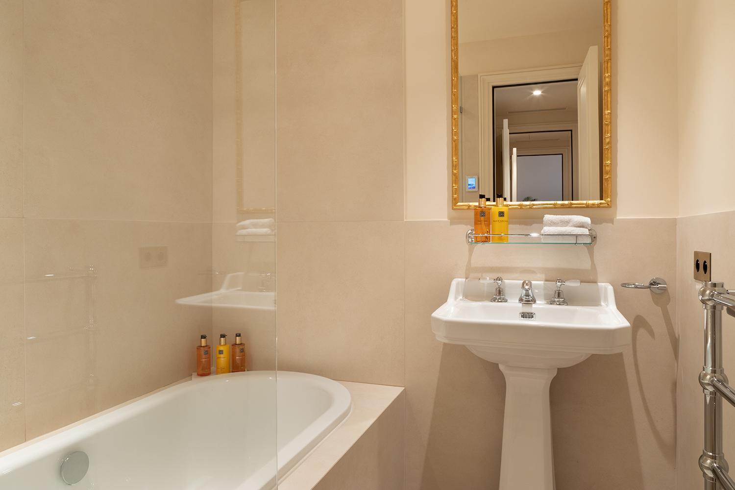 Pick A Flat'S Apartements With Services In Louvre - Rue Des Halles Париж Екстер'єр фото